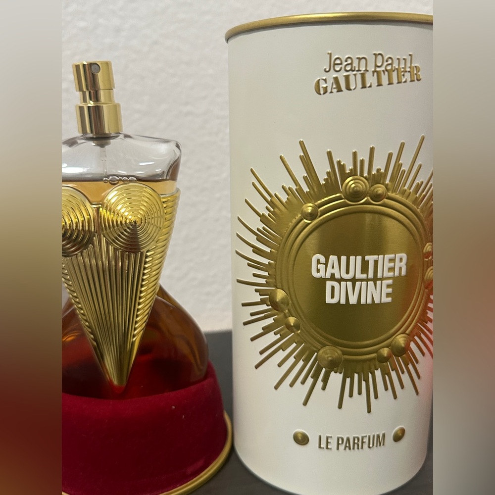 3.5 oz Jean Paul Gaultier Divine Perfume - Gold